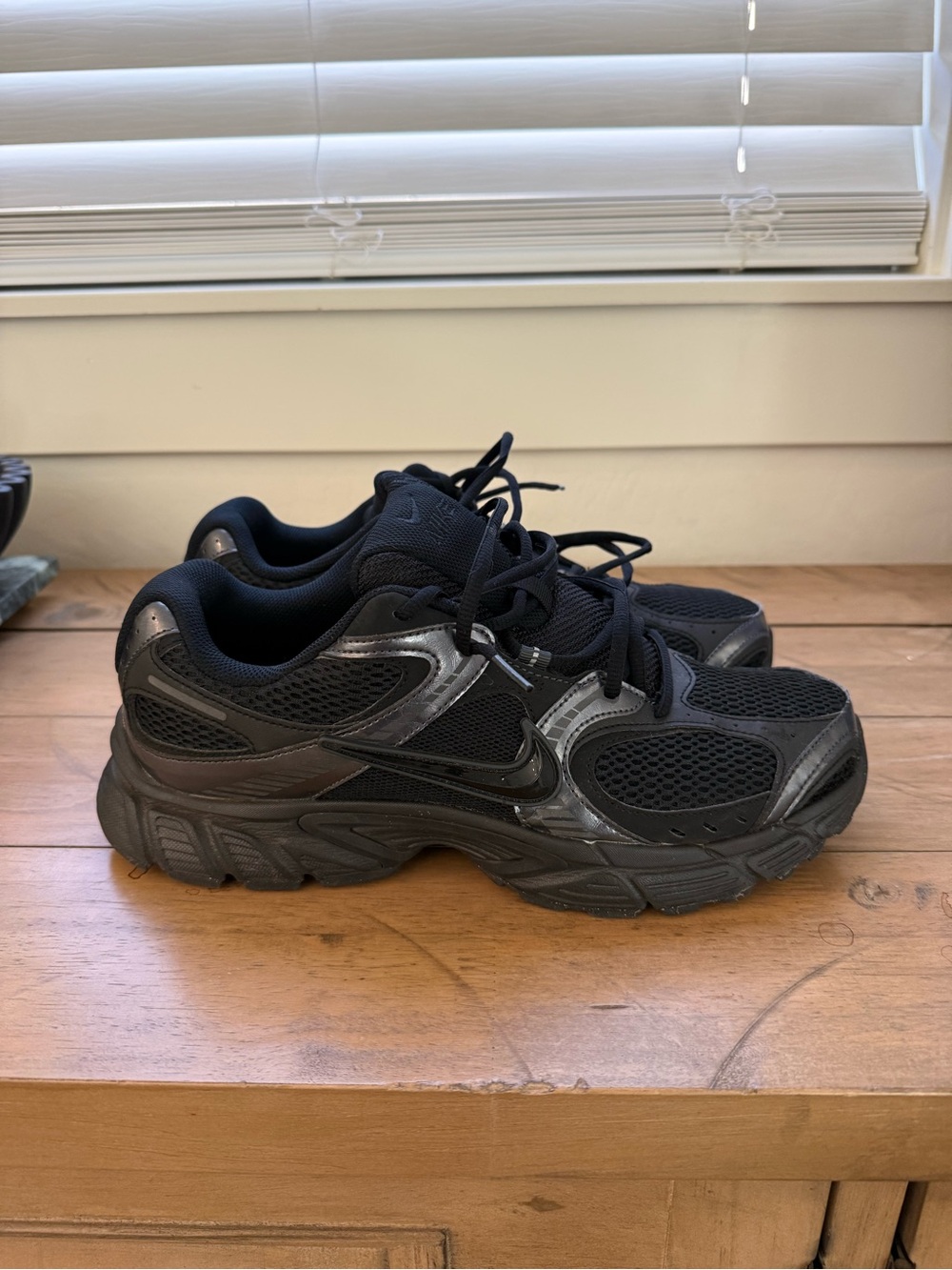Nike V5 RNR in Black Anthracite